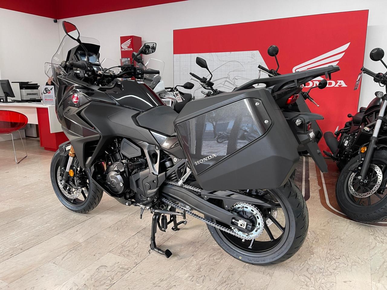 Honda NT 1100 DCT ES - € 121 al mese