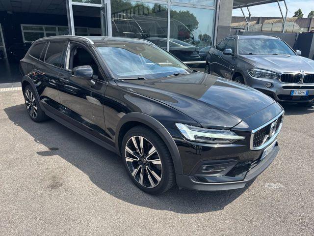 VOLVO V60 Cross Country B5 AWD Geartronic Business Pro MY 21