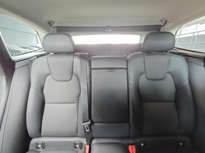 VOLVO XC60 B4 D AWD AUTOMATICO MOMENTUM SUV