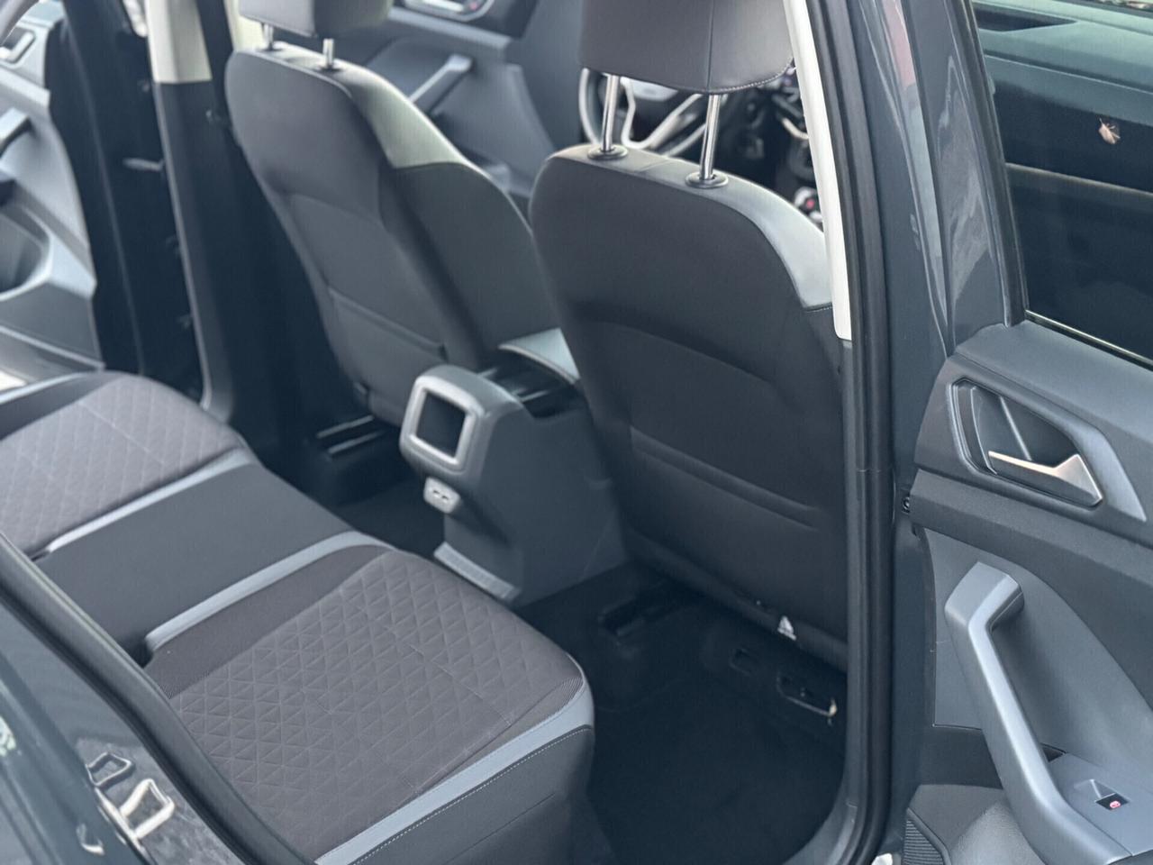 Volkswagen T-Cross 1.6 TDI Style Neopatentati !