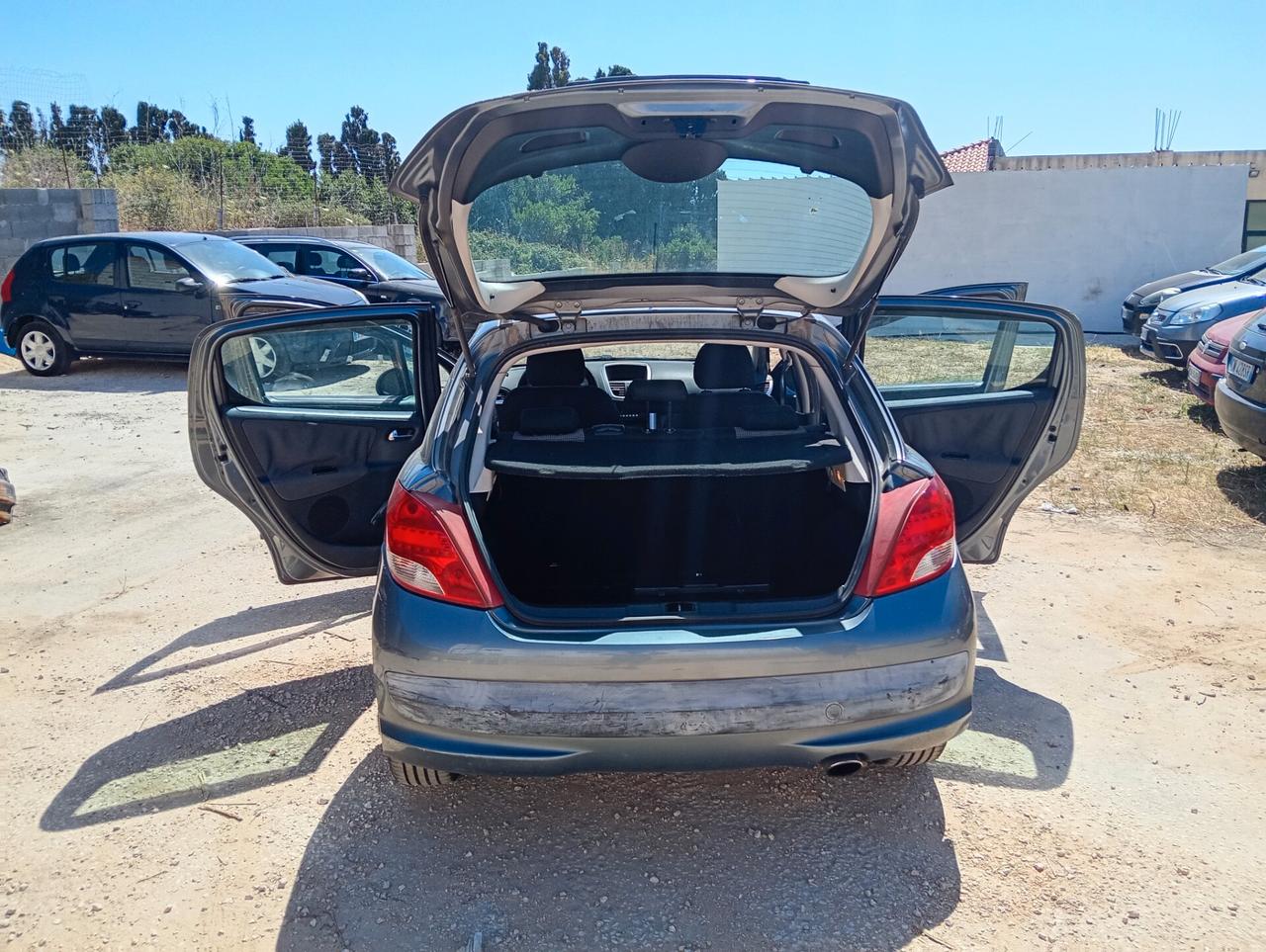 Peugeot 207 1.6 HDi 90CV 5p. XS