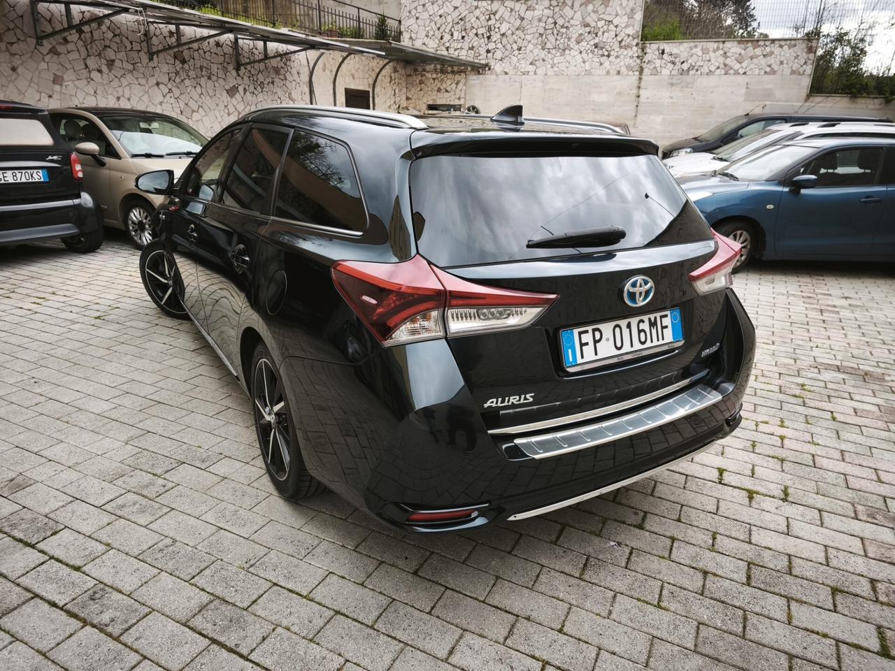 Toyota Auris touring sport ibrida