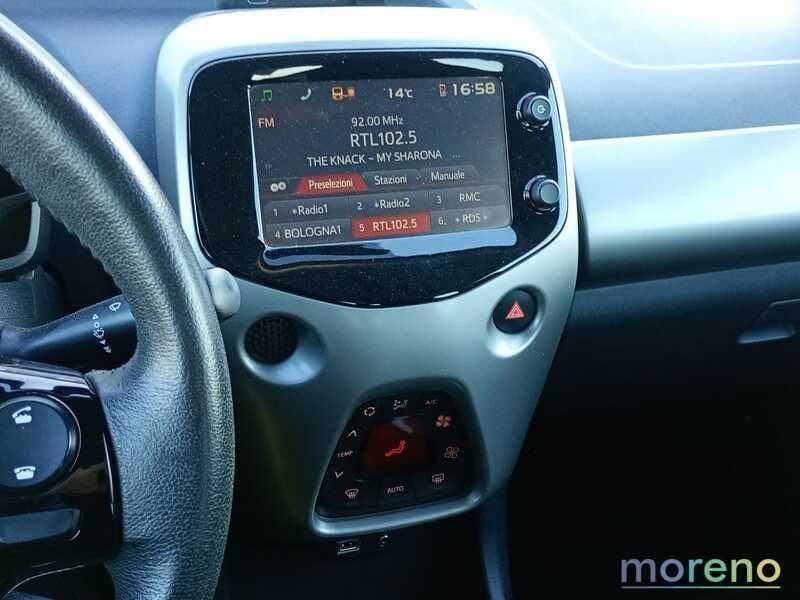 Toyota Aygo 1.0 x-play 5p