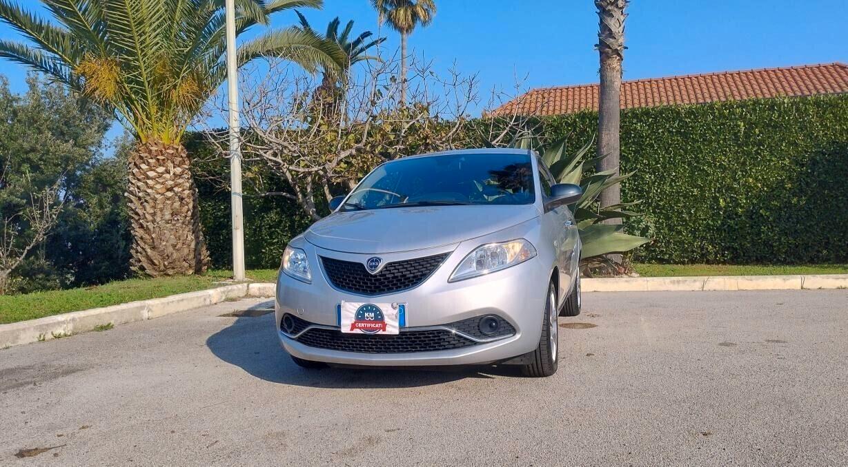 Lancia Ypsilon 1.2 69 CV 5 porte GPL Ecochic Gold