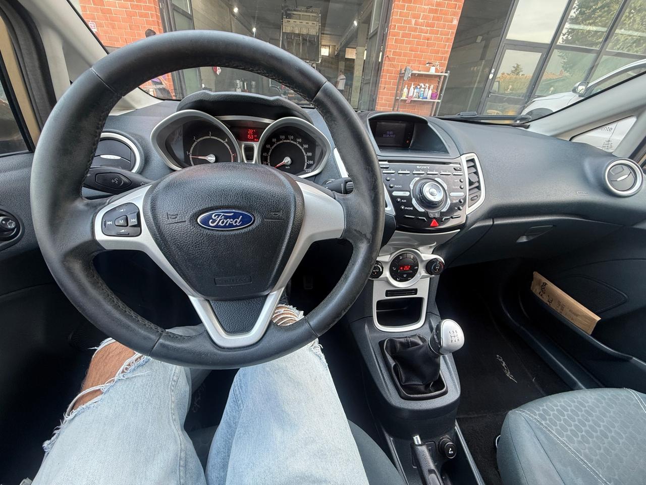 Ford Fiesta Ikon 1.4 TDCi 70CV 5 porte
