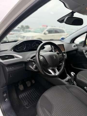 Peugeot 208 208 I 2015 5p 1.6 bluehdi GT Line 100cv