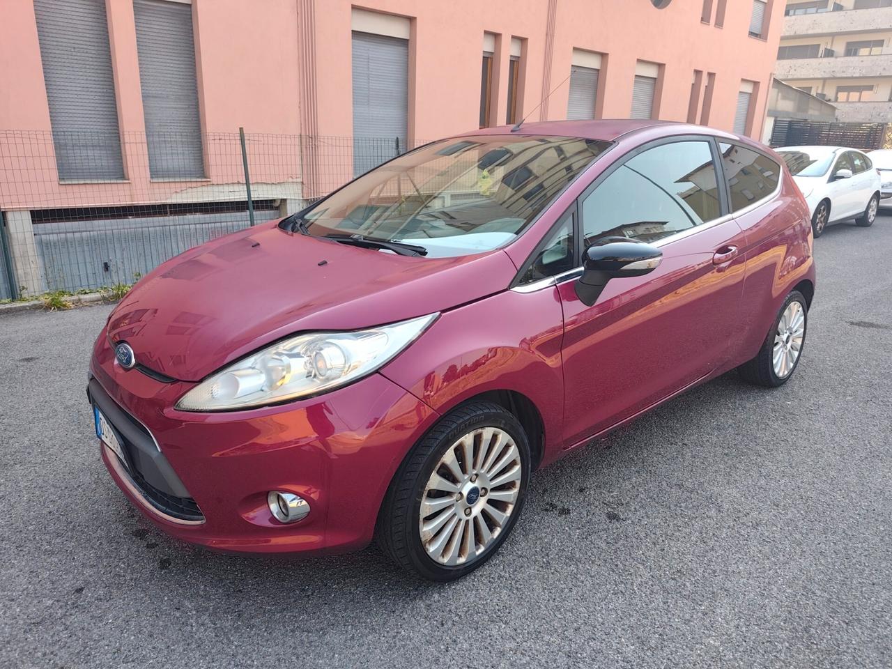 Ford Fiesta 1.2 Benz 82CV 3 porte Titanium