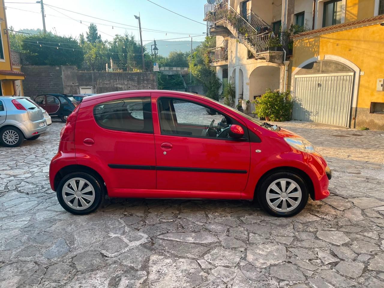 Peugeot 107 1.0 68CV 5p. Sweet Years