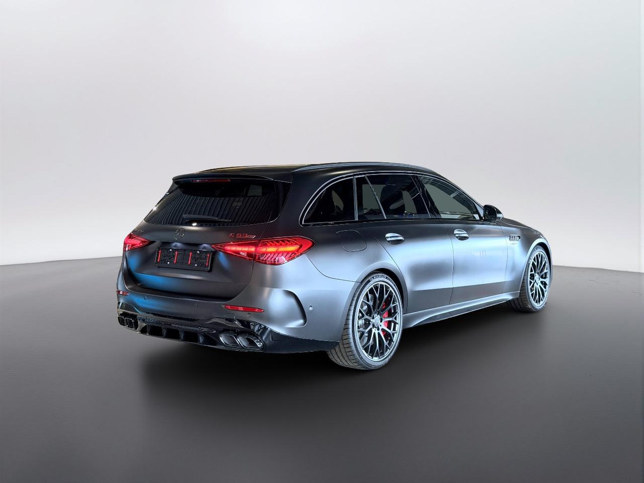 Mercedes-Benz Mercedes-AMG C 63 S e Performance Statio