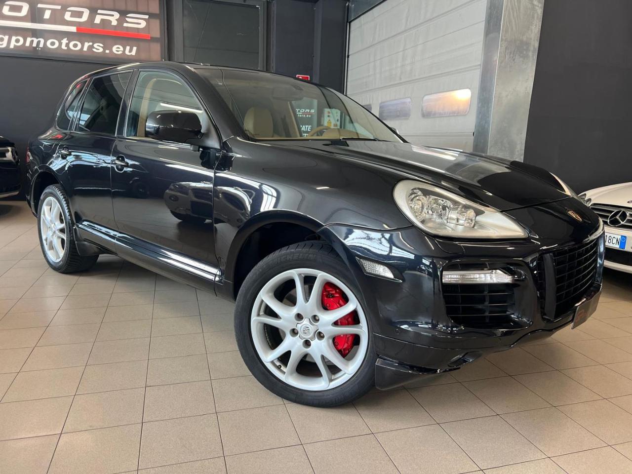 Porsche Cayenne 4.8 Turbo