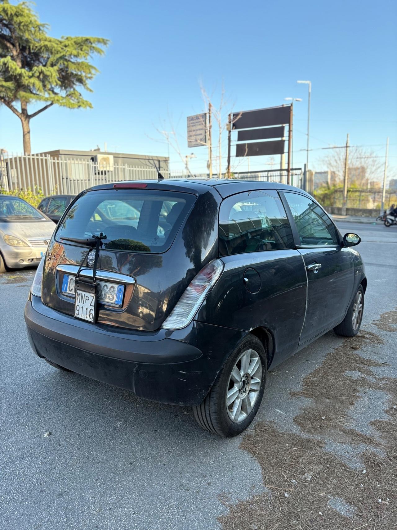 Lancia Ypsilon 1.2cc Benzina GPL