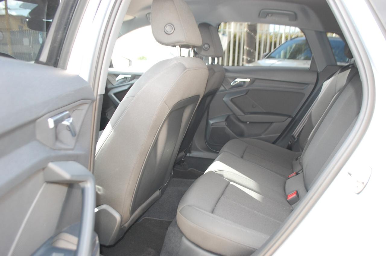 Audi A3 Sportback 35 2.0 tdi 150CV Business Advanced s-tronic Uff Italy