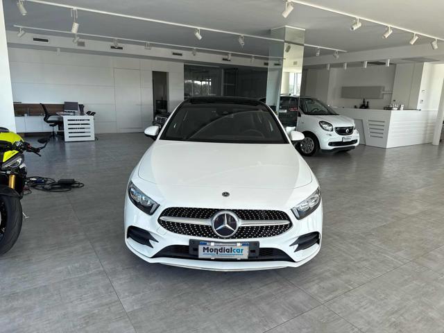 MERCEDES-BENZ A 180 d Automatic Premium