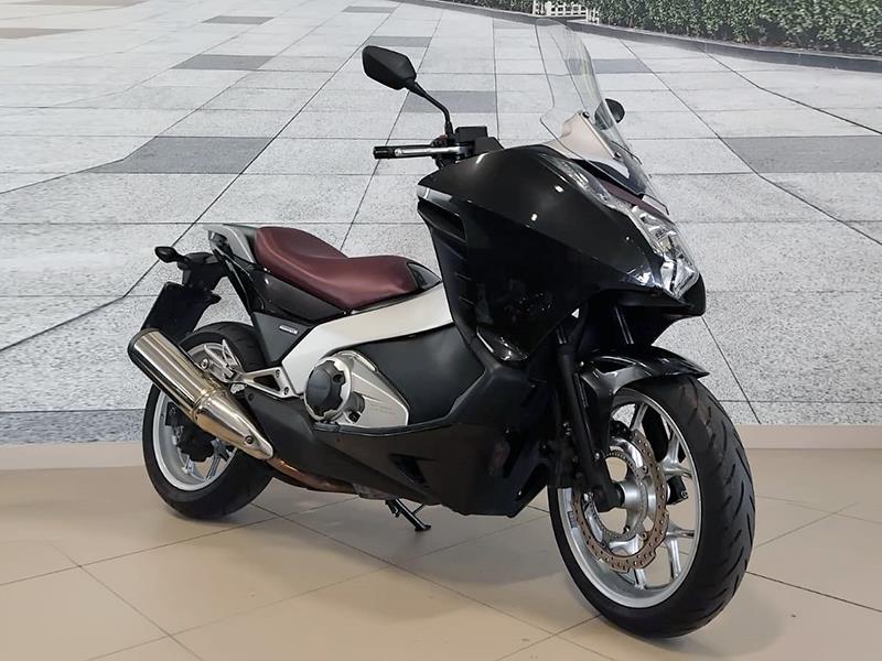 Honda Integra 700