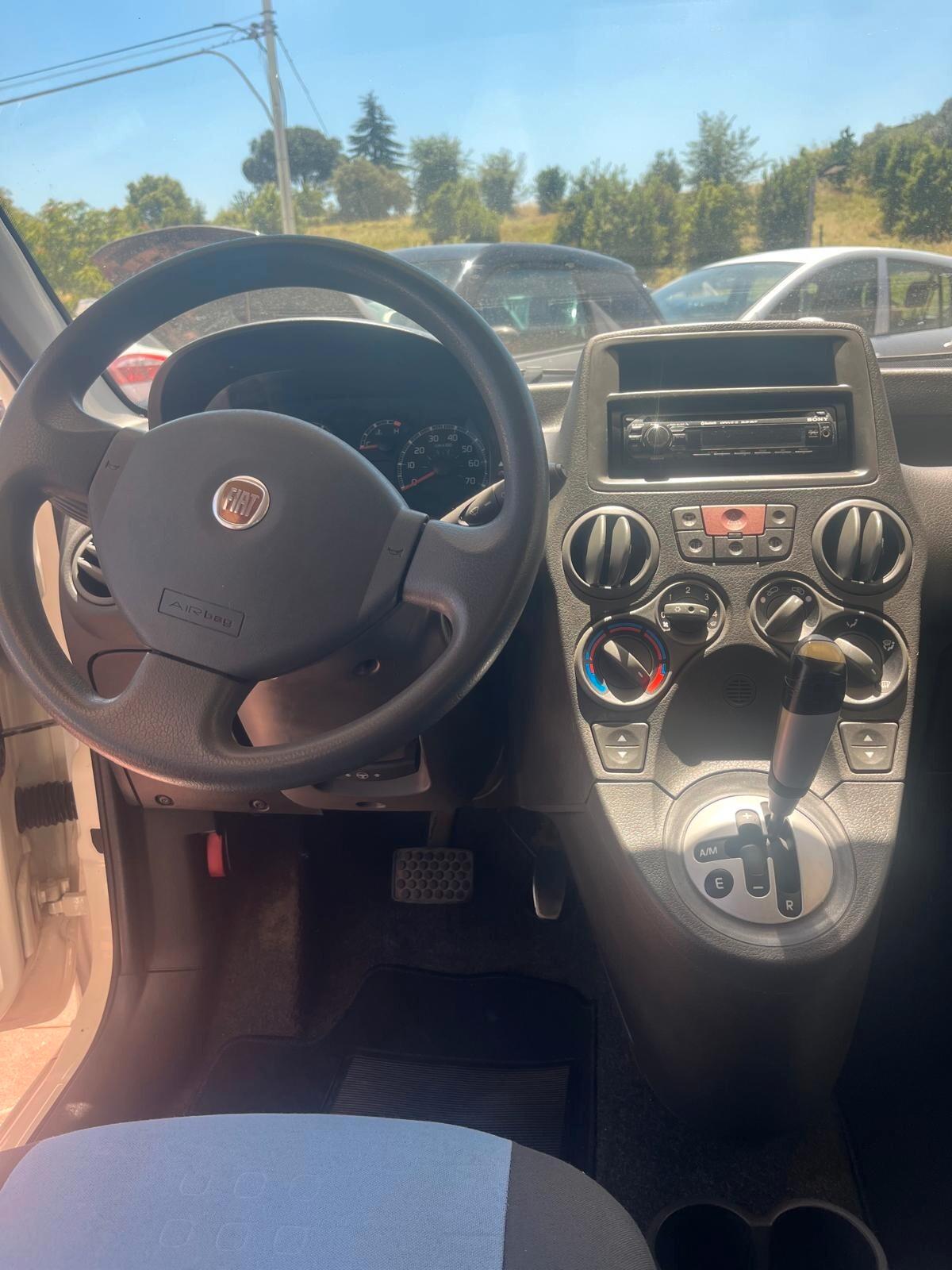 Fiat Panda 1.2 Emotion Dualogic