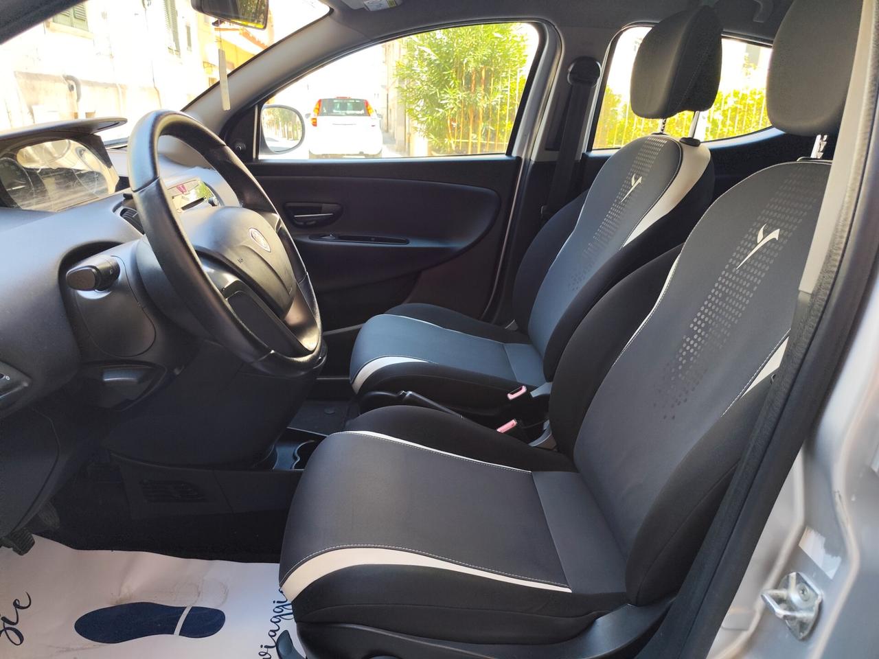 Lancia Ypsilon 1.2 69CV GPL Ecochic PERFETTA