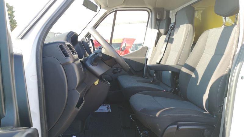 Renault Master T35 2.3 dCi 145 PL Centinato