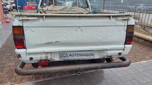 MITSUBISHI L200 2.5 TD 4WD Club Cab Pick-up