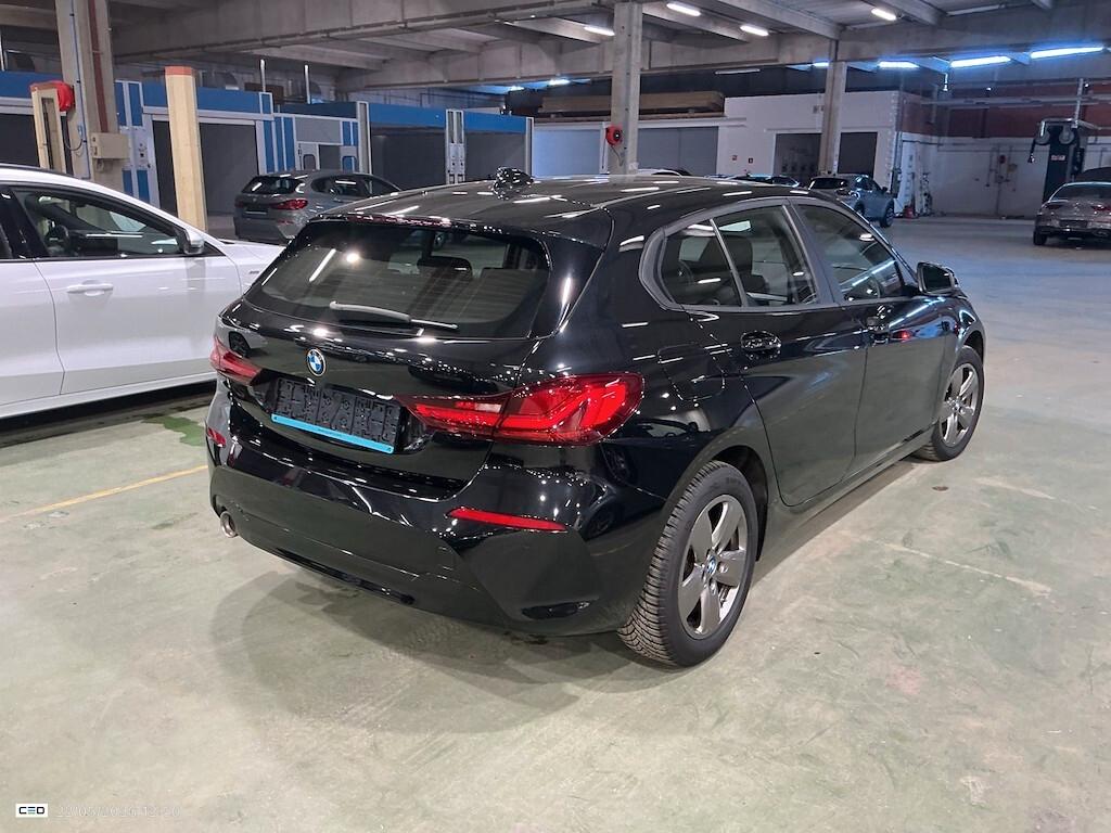 BMW 116D 115CV STEPTRONIC BUSINESS ADVANTAGE ( FARI LED - BMW DIGITAL COCKPIT - CRUISE - NAVI - MIRROR - PDC )