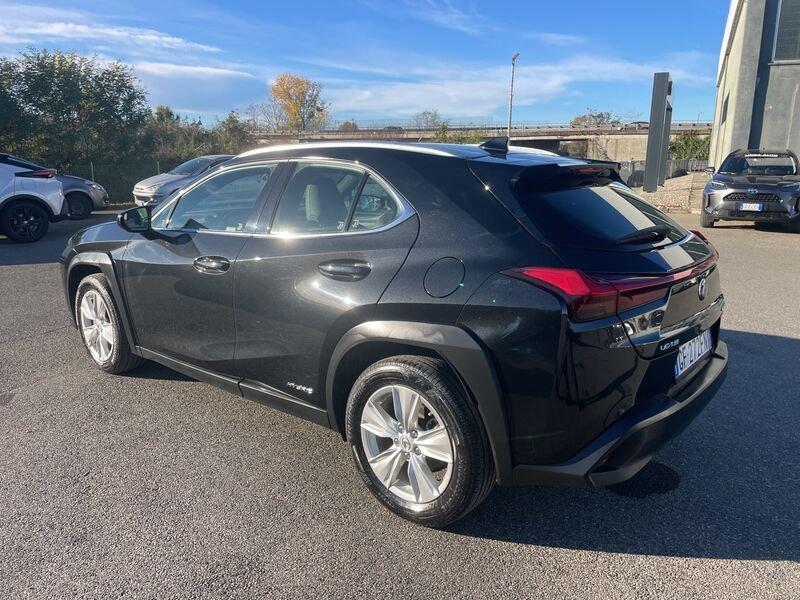 Lexus UX Hybrid Business