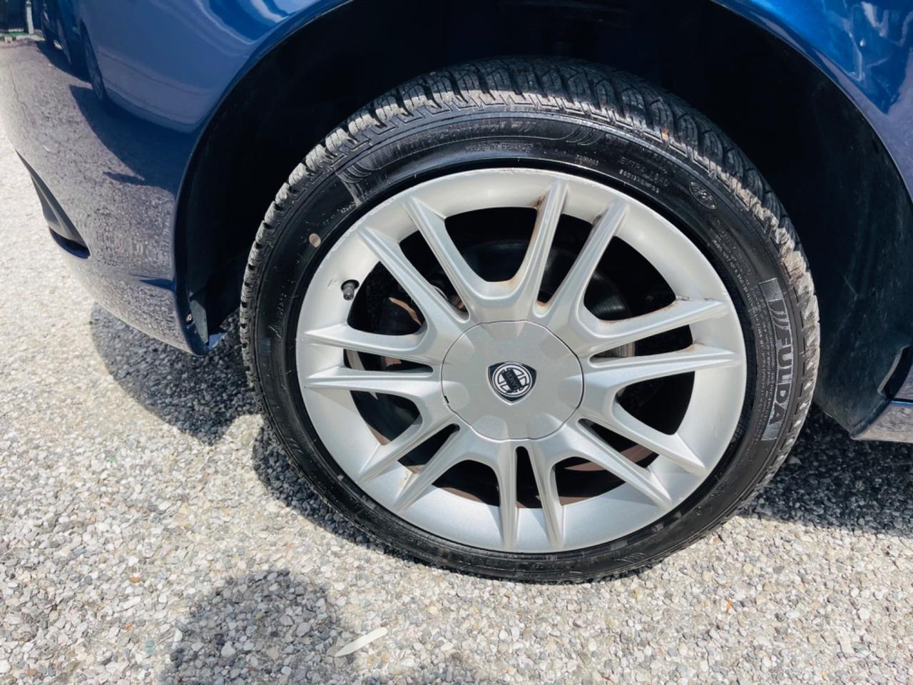 Lancia Ypsilon 1.3 MJT 90 CV Ok NEOPATENTATI