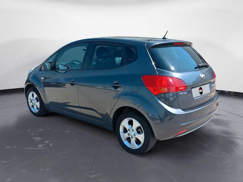 KIA Venga 1.4 crdi Cool c/t.panoramico,r.vel. s/navi 90c