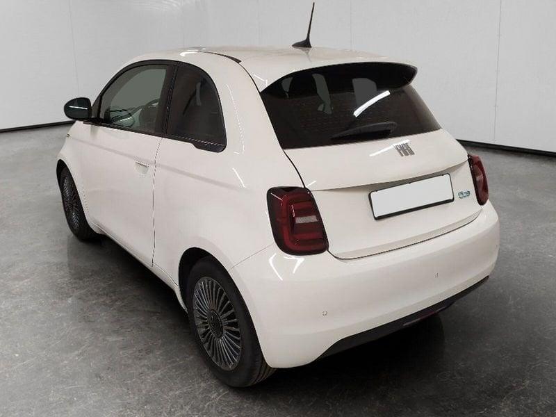FIAT 500 500e 42 kWh La Prima