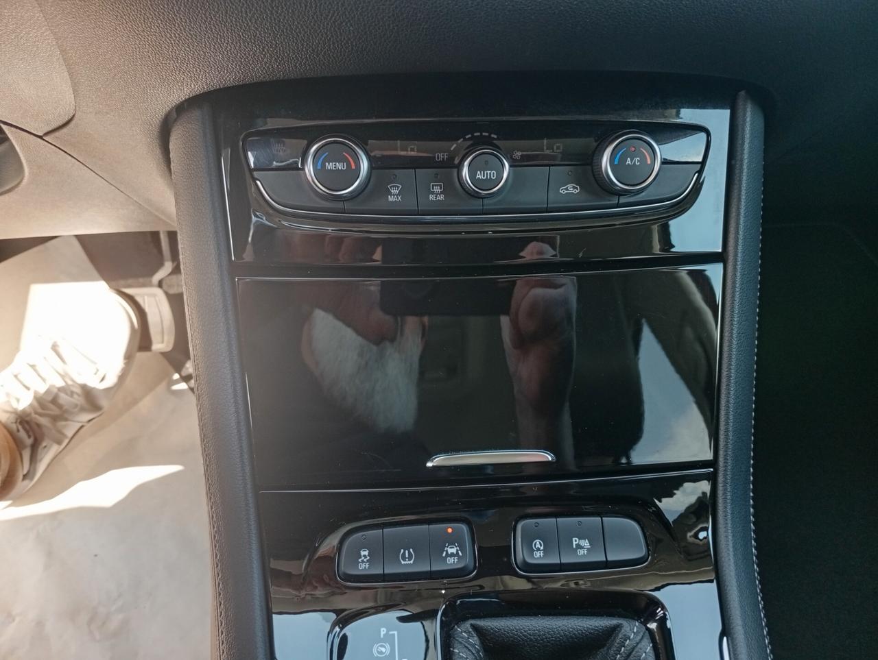 Opel Grandland X 1.5 diesel Ecotec Start&Stop aut. NEOPATENTATI OK