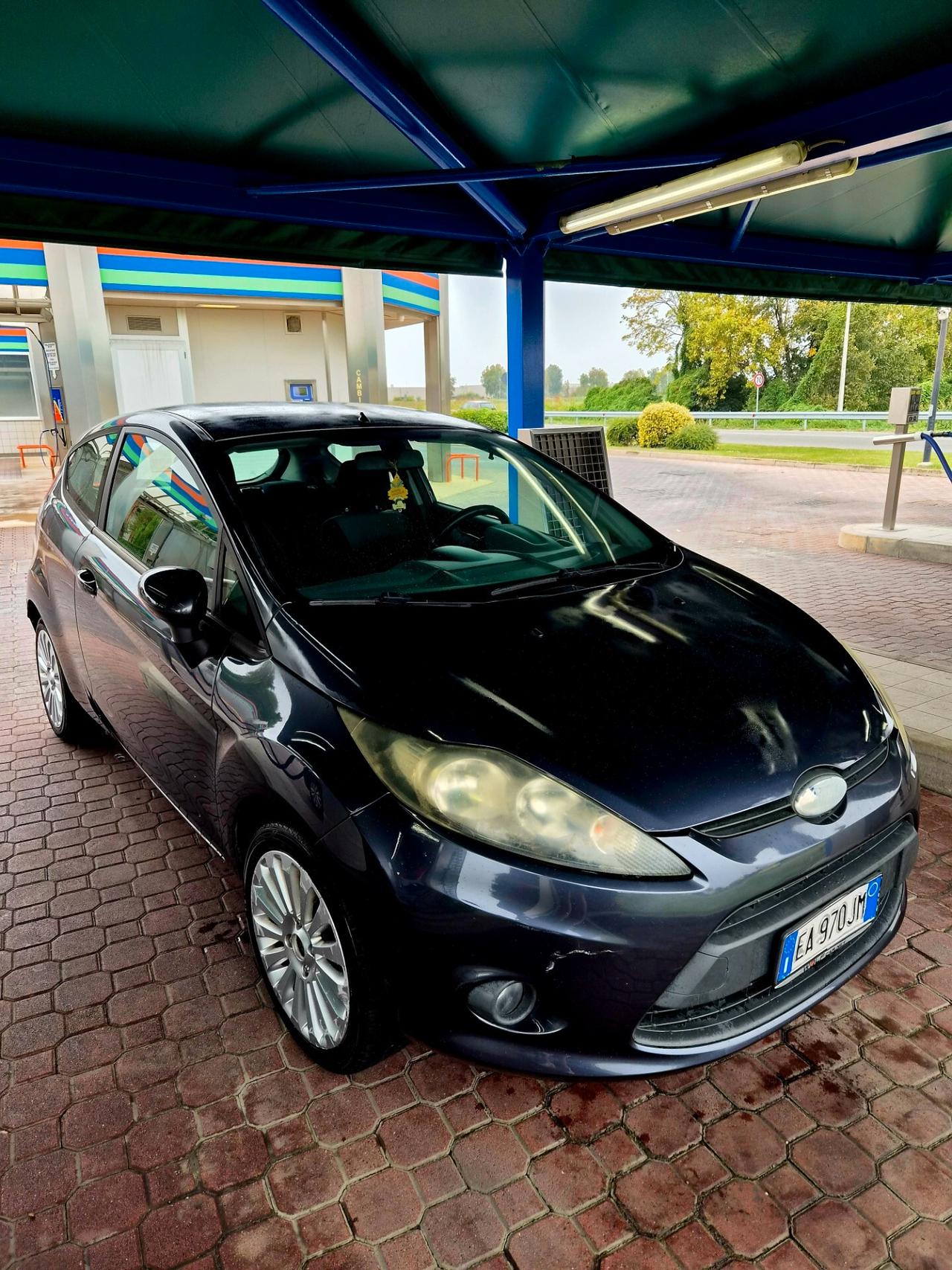 Ford Fiesta 1.4 3 porte Bz.- GPL Titanium