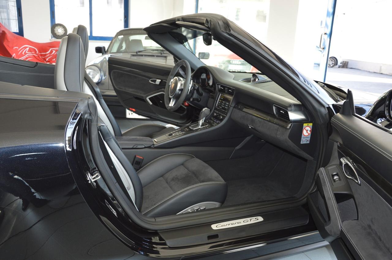 Porsche 911 3.8 Carrera GTS Cabriolet
