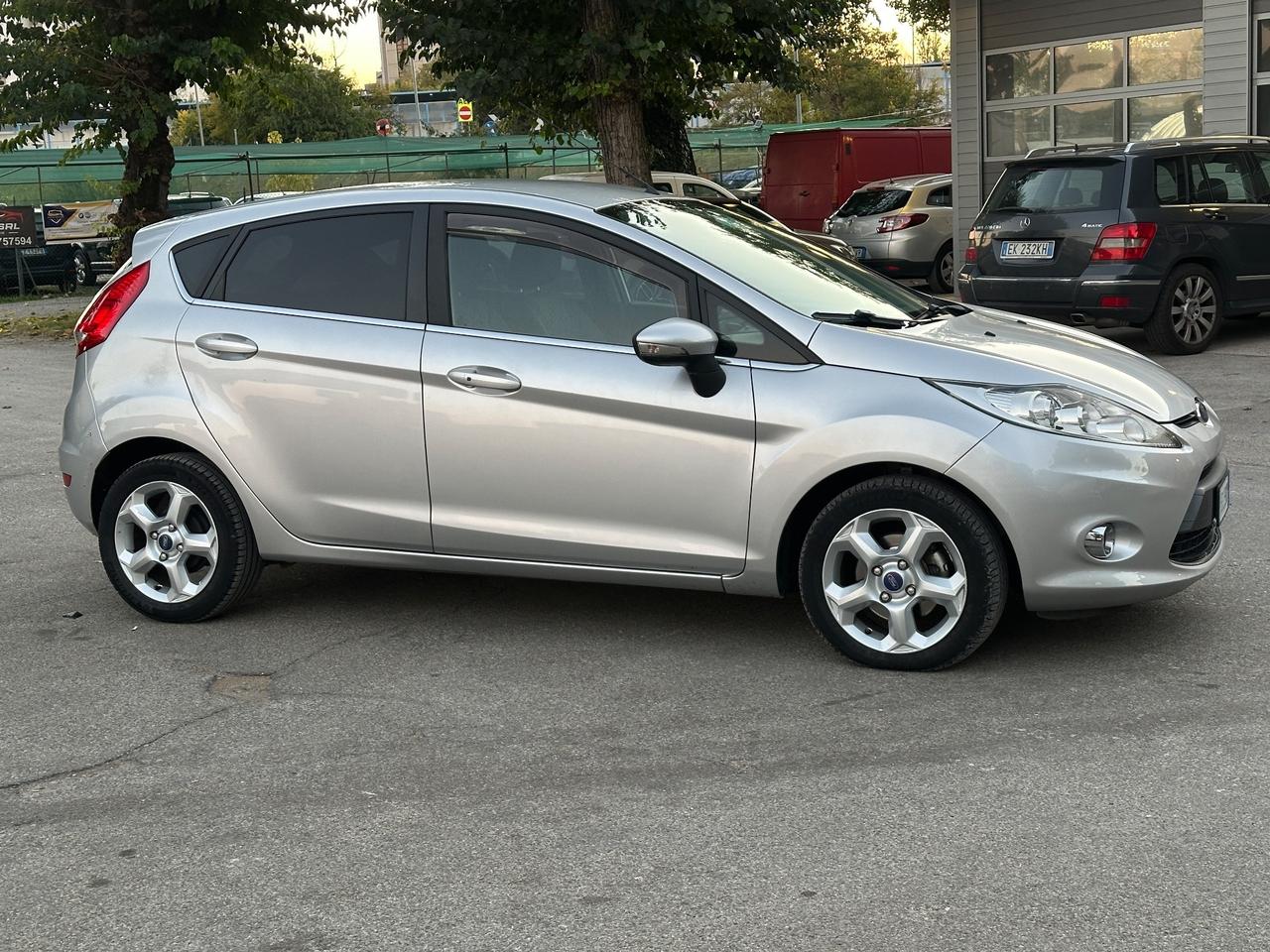 Ford Fiesta 1.4 5 porte Bz.- GPL Titanium