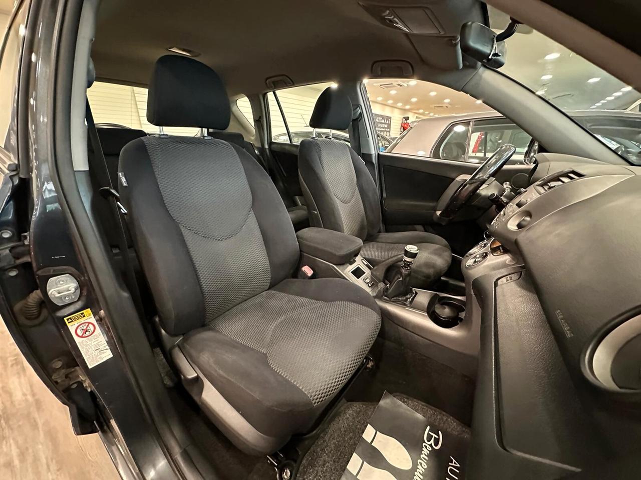 Toyota RAV4 2.2 D-4D 136 CV Luxury