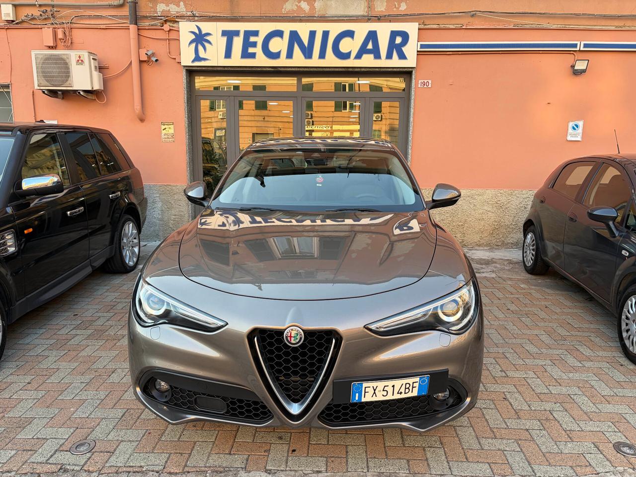 Alfa Romeo Stelvio 2.2 Turbodiesel 180 CV AT8 Q4 Super