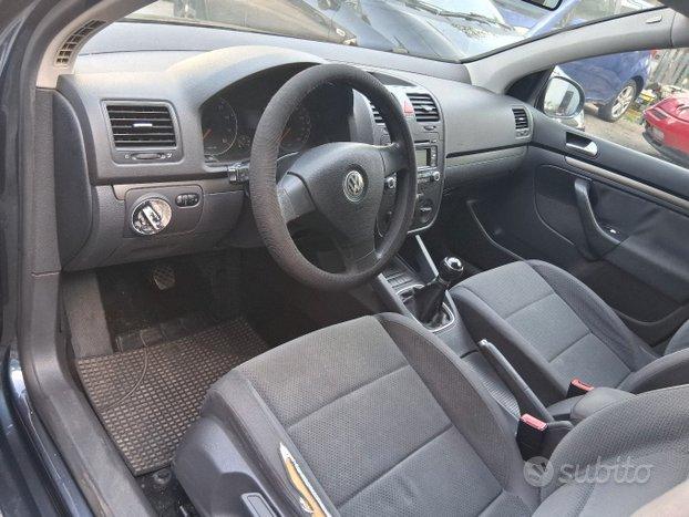 VOLKSWAGEN GOLF 5 BENZINA 1.6