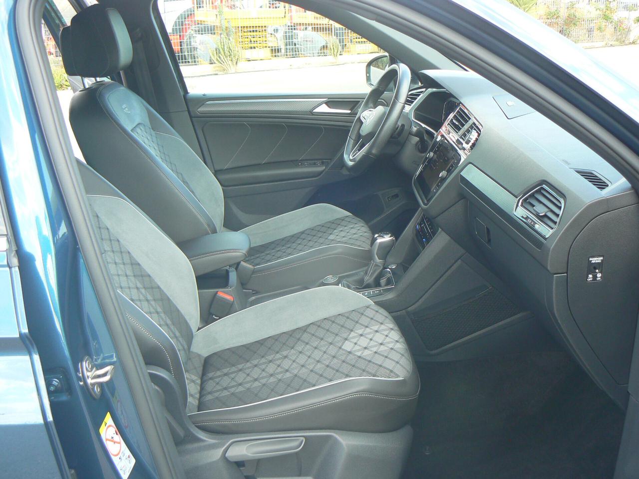 Volkswagen Tiguan 2.0 TDI 150 CV SCR DSG 4MOTION R-Line
