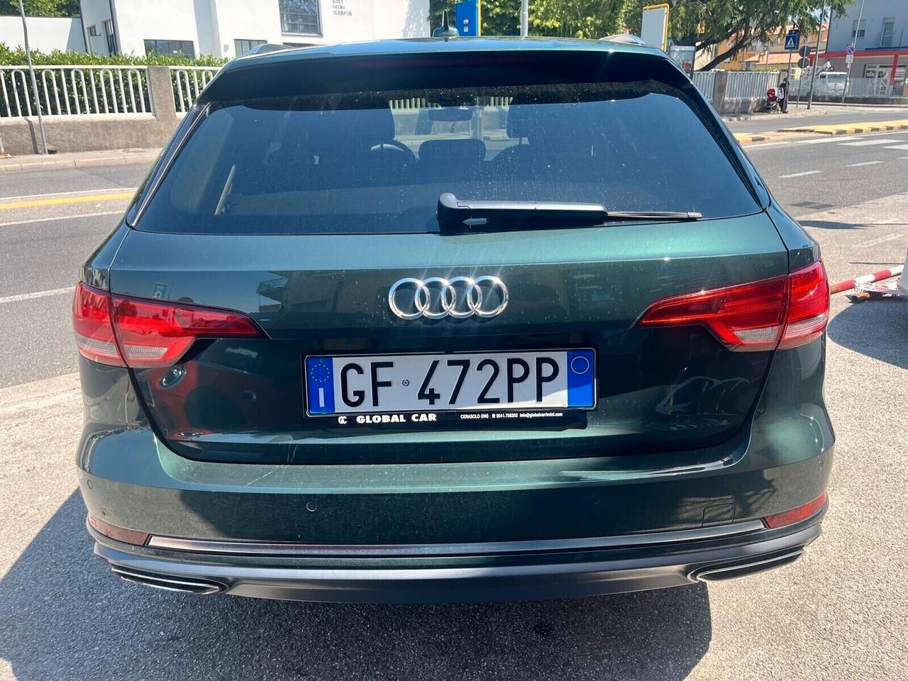 Audi A4 Avant 35 TDI S-tronic Business Sport Gancio
