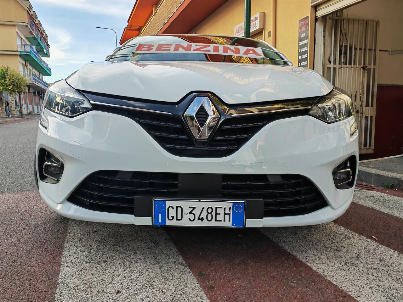 RENAULT CLIO FULL HYBRID E-TECH INITALE PARIS CV140 KW103
