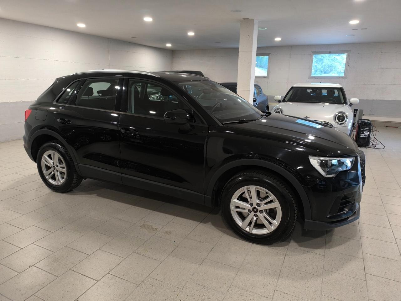 Audi Q3 SPB 45 TFSI e S tronic Business Plus