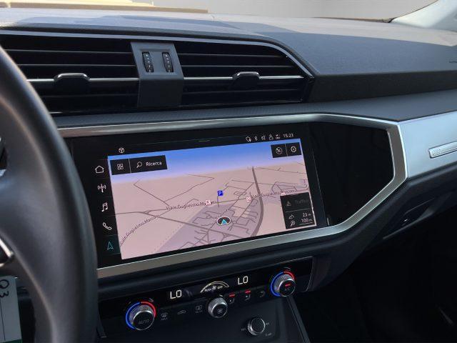 AUDI Q3 SUV 35 tdi STRONIC BUSINESS
