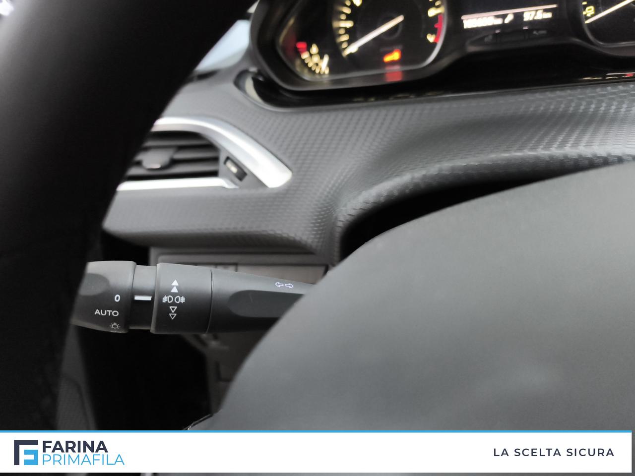 PEUGEOT 208 I 2015 - 208 5p 1.2 puretech Allure s&s 82cv neopatentati