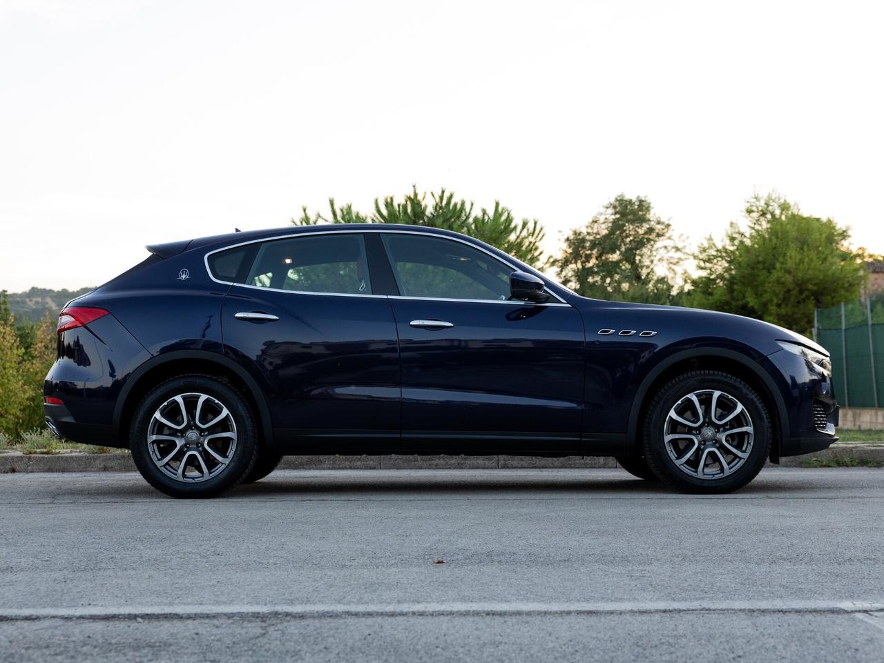 Maserati Levante V6 Diesel 275 CV AWD Granlusso