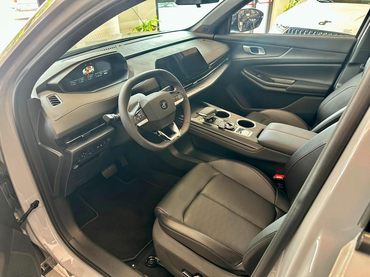 NEW DR 6 STILNOVO 1.5 T-GDI BENZ/GPL NUOVA DA IMM.