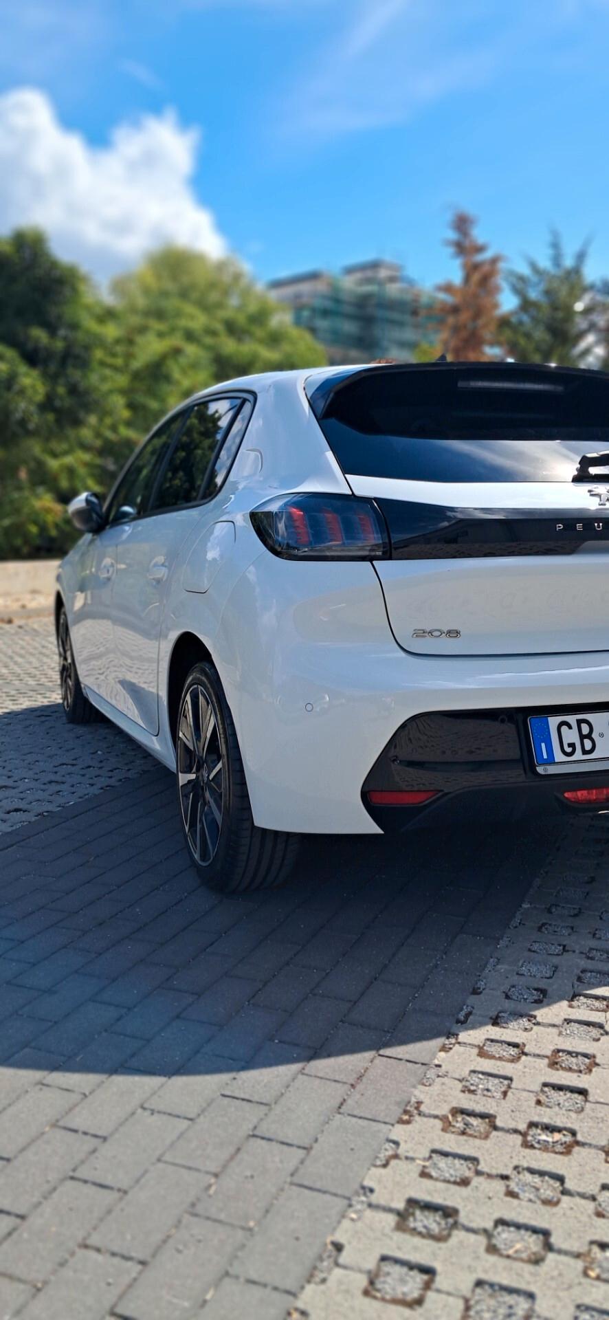 Peugeot 208 PureTech 101 Stop&Start 5 porte Allure Navi Pack