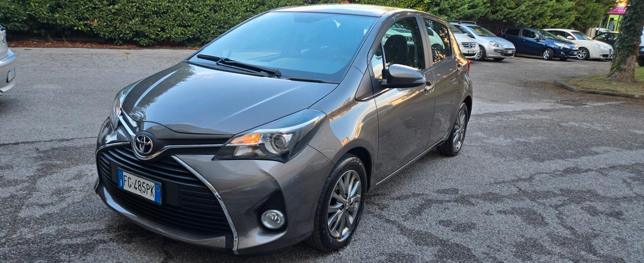 Toyota Yaris 1.0 5 porte Lounge