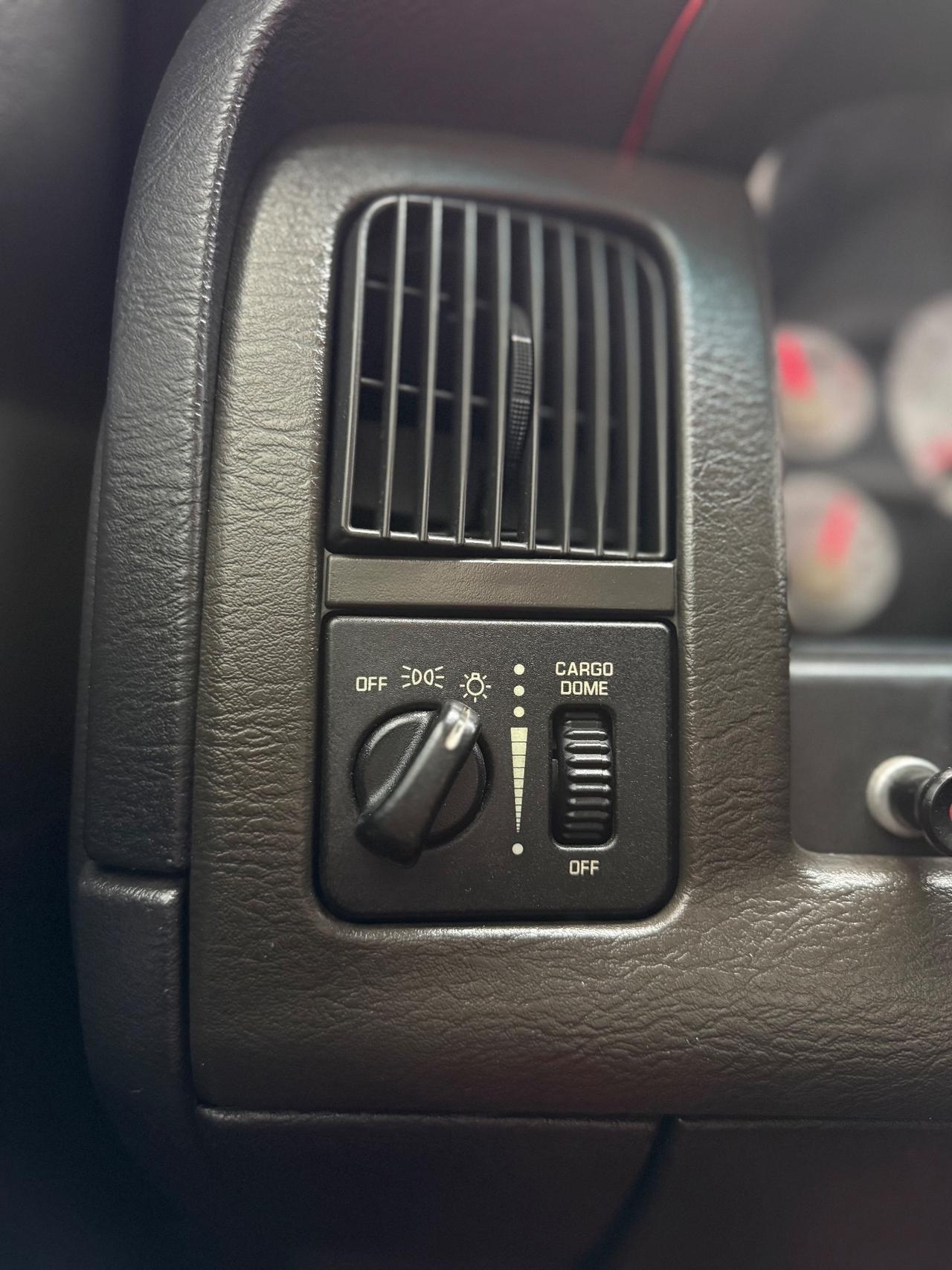 Dodge RAM 1500 4x4 4.7 MAGNUM AUTOCARRO