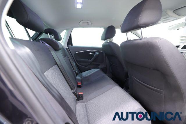 VOLKSWAGEN Polo 1.4 TDI 90 CV DSG 5 PORTE HIGHLINE