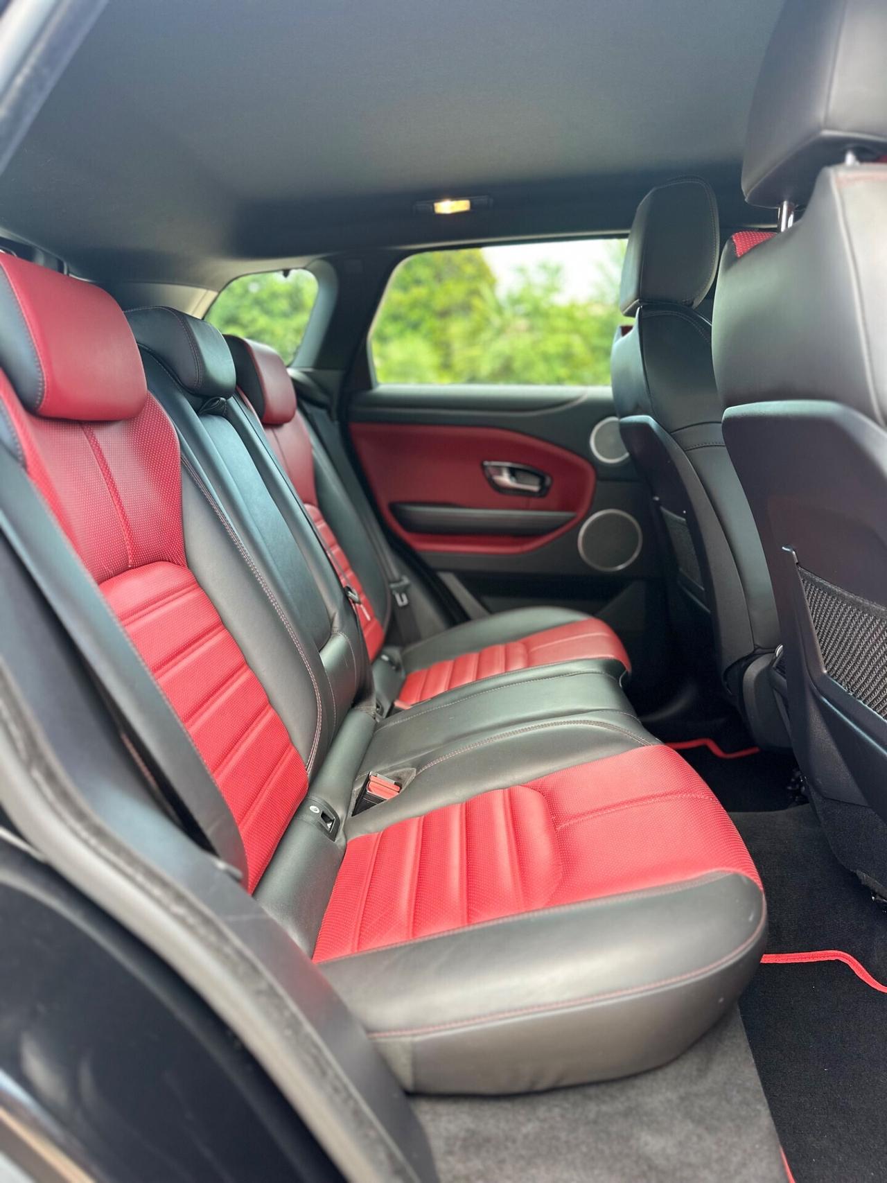 Range Rover Evoque 2.0 TD4 150 CV 5p. HSE Dynamic Black edition