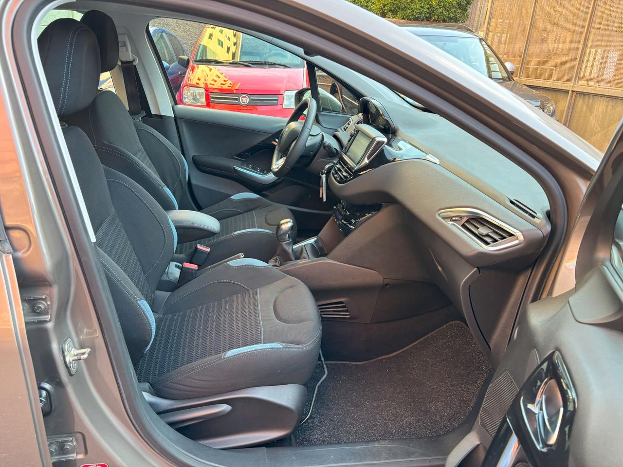 Peugeot 208 1.2 VTi 82 CV 5 porte Active PREZZO REALE TAGLIANDI PEUGEOT