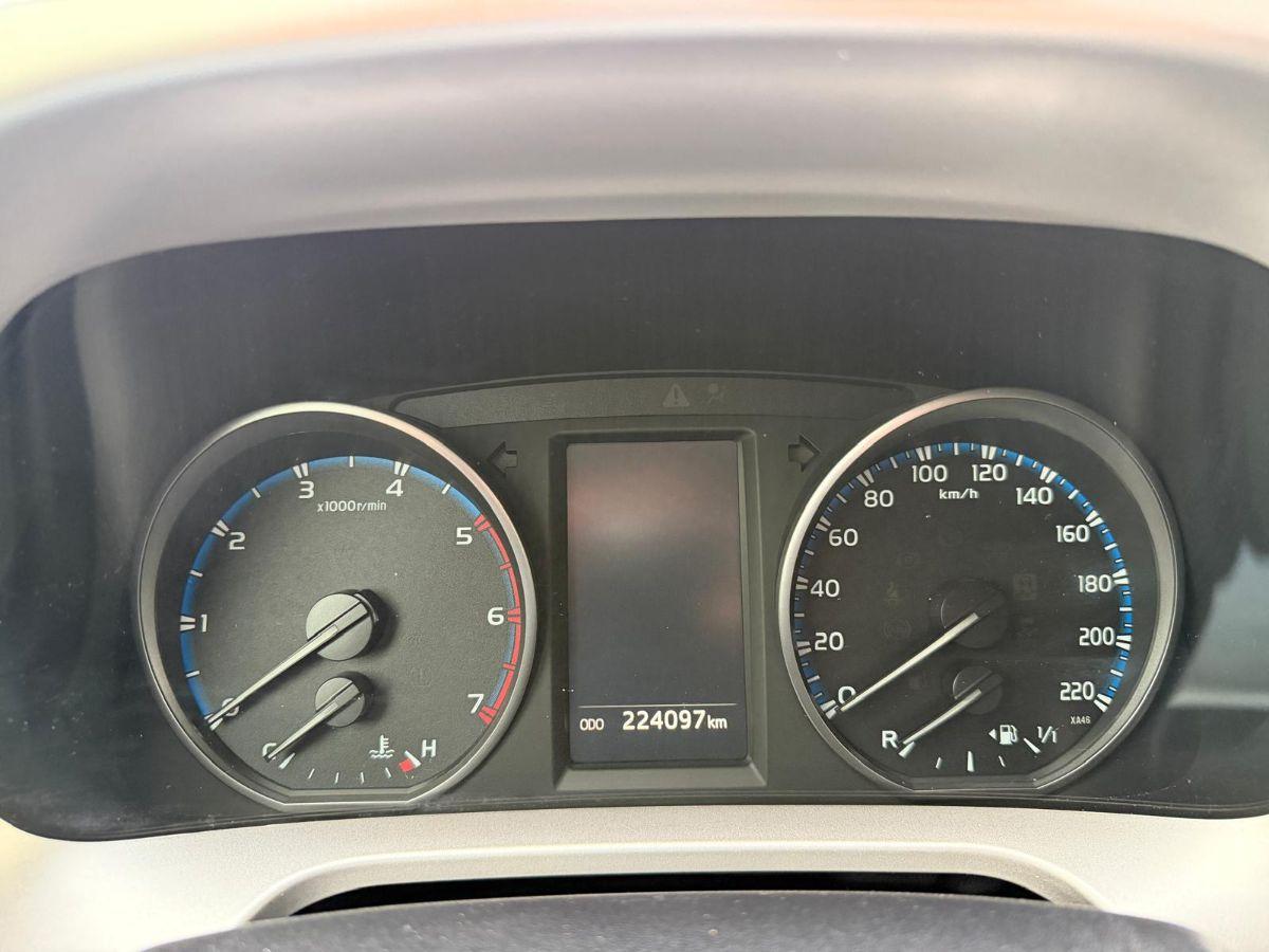 TOYOTA - RAV4 - 2.0 D-4D 2WD Business