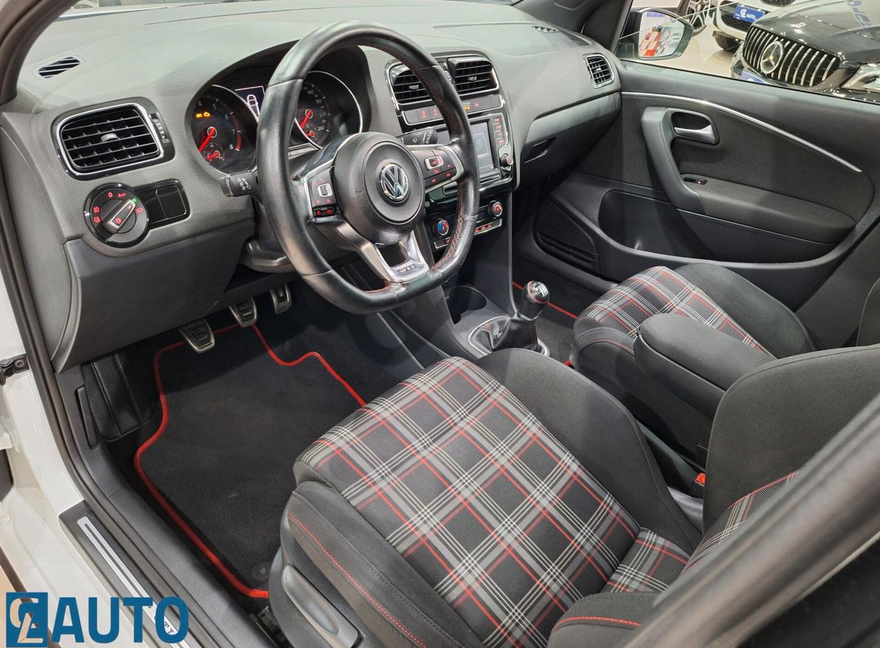 Volkswagen Polo TSI GTI 1.8 TURBO 192CV PERMUTO